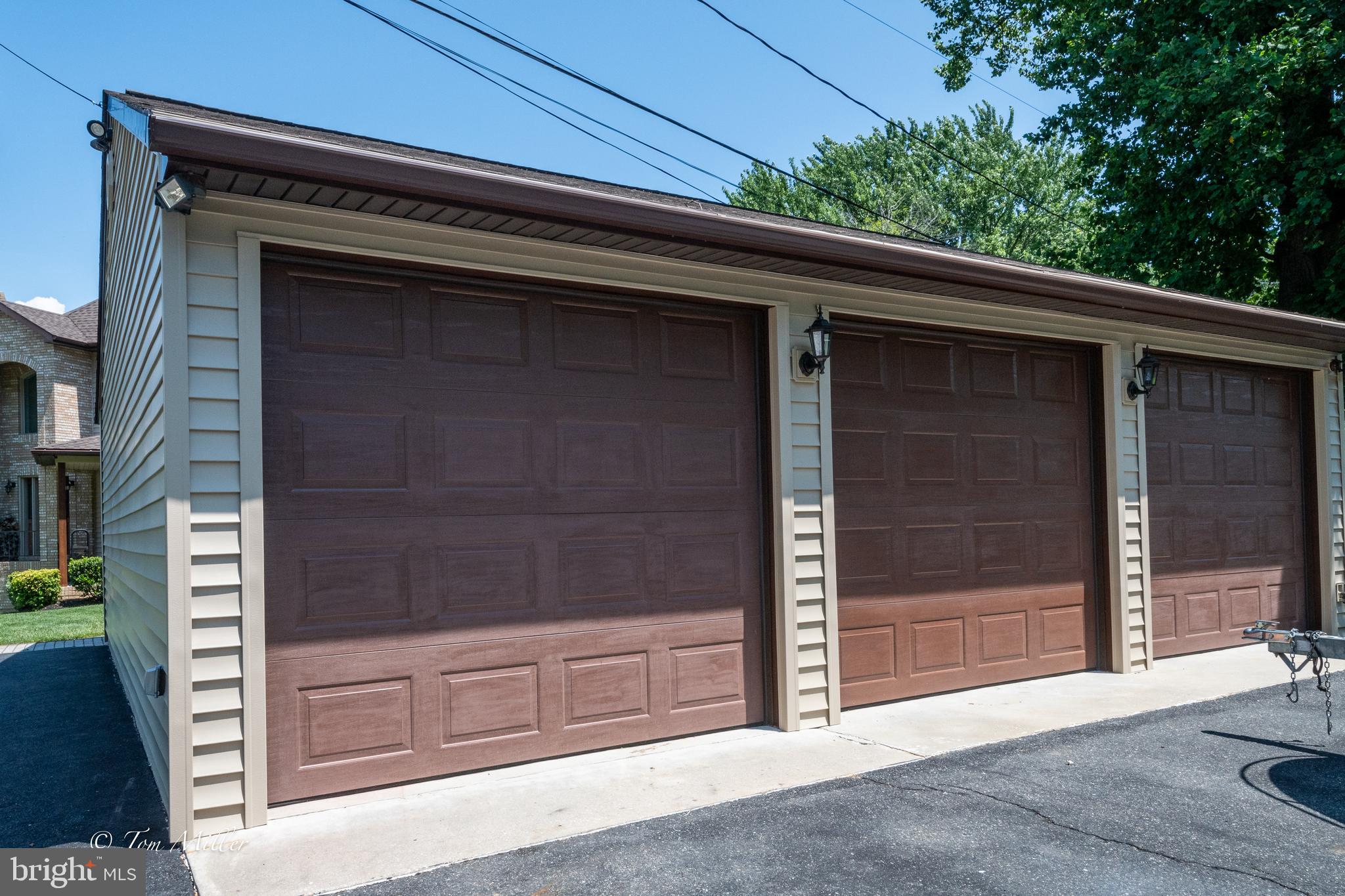 813 Cedar Grove Road Baltimore, MD 21221 - Photo 43 of 65 3 car Detached Garage w./Floored Attic Storage