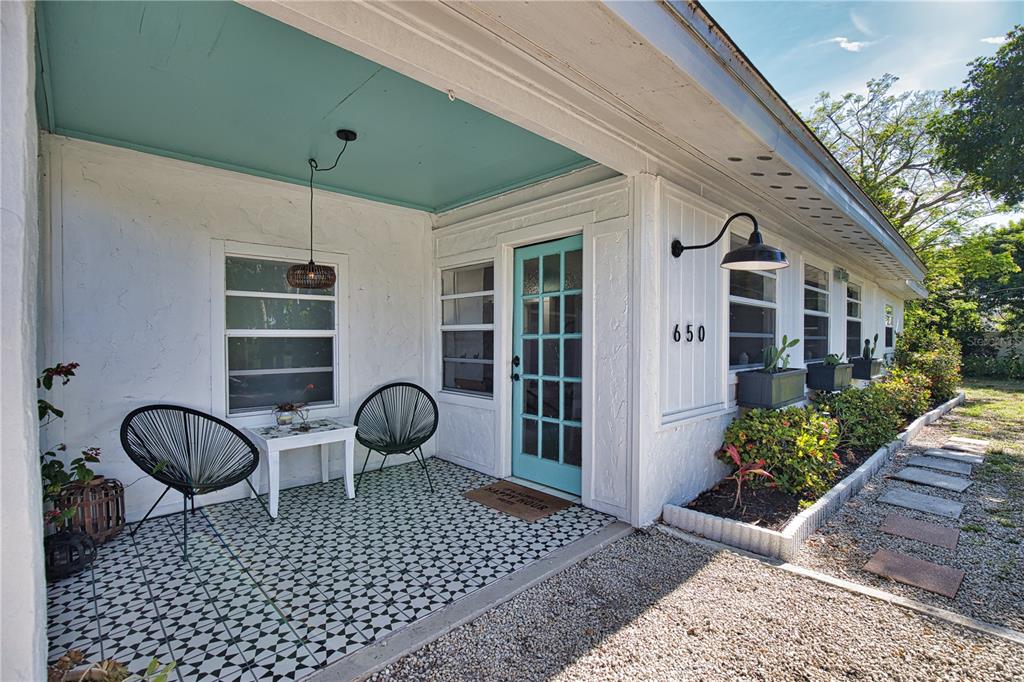 650 Edwards Street Englewood, FL 34223 - Photo 4 of 54