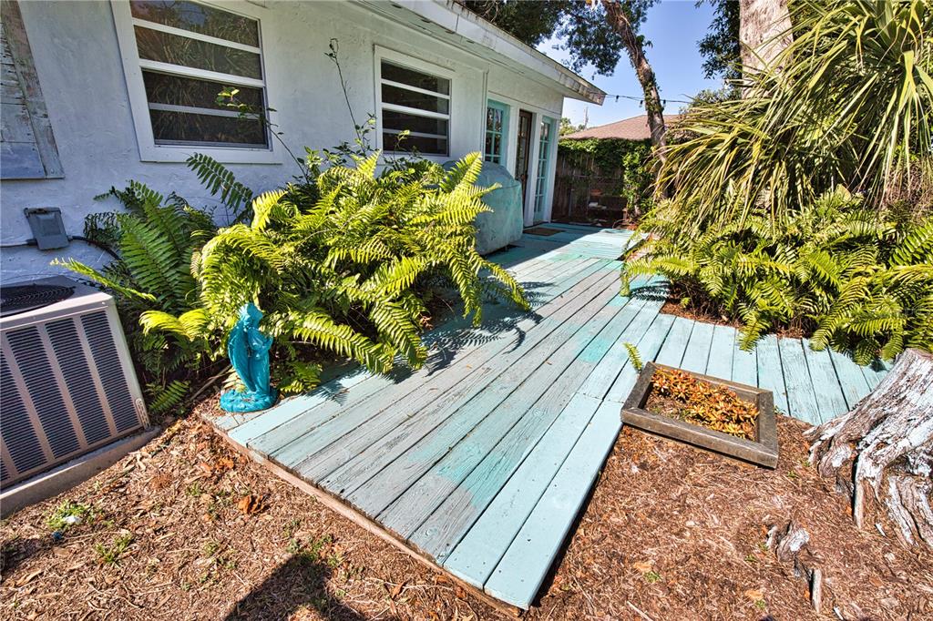 650 Edwards Street Englewood, FL 34223 - Photo 44 of 54