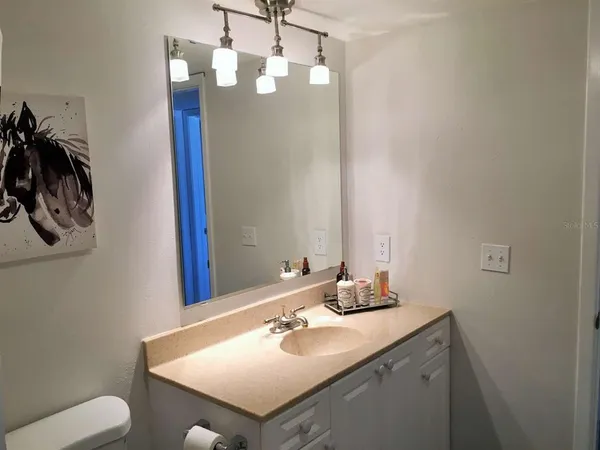$3,900 | 5000 Gulf Boulevard, Unit 303, St. Petersburg, FL 33706