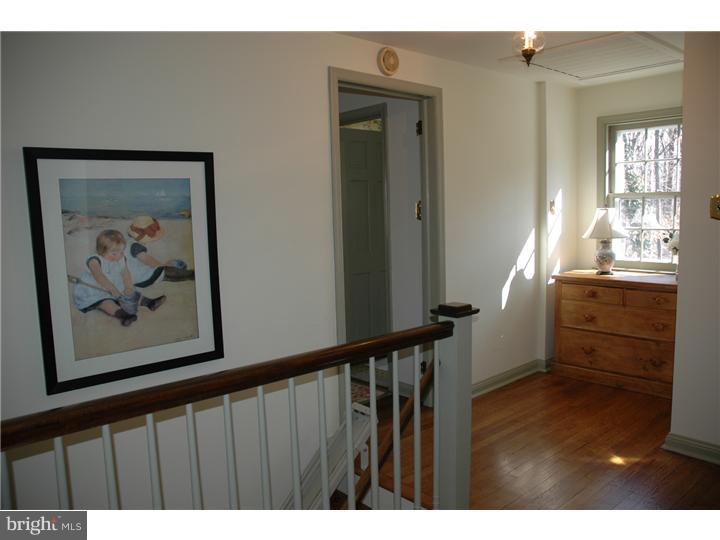 537 Mount View Road Berwyn, PA 19312 - Photo 16 of 17