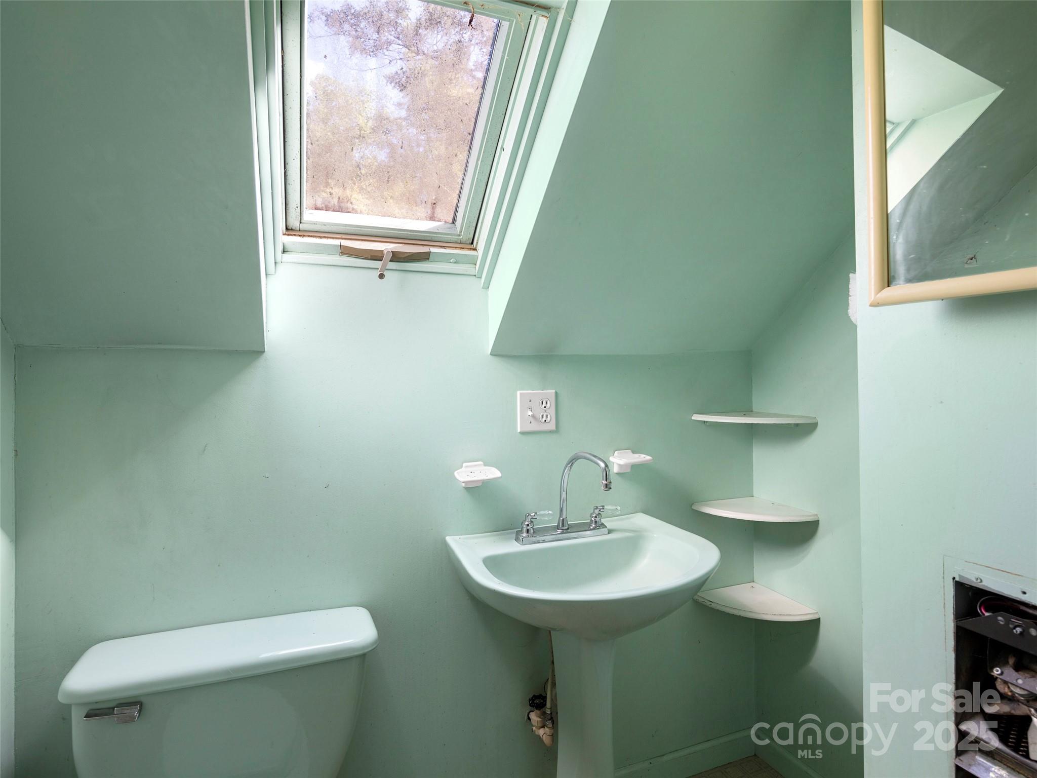 272 Pinners Cove Road Asheville, NC 28803 - Photo 15 of 22 Gallery Image 15