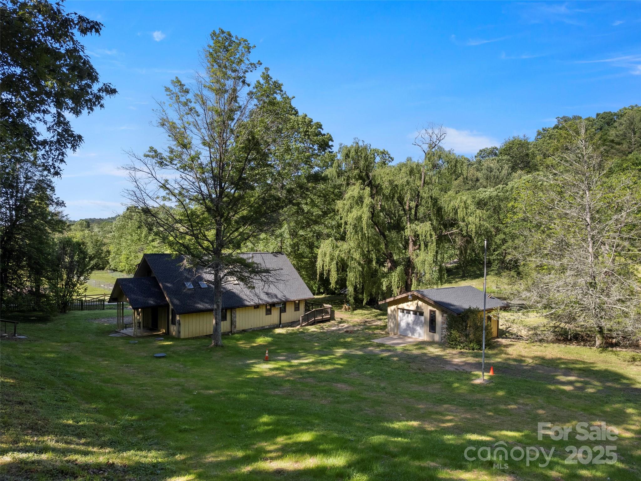272 Pinners Cove Road Asheville, NC 28803 - Photo 17 of 22 Gallery Image 17
