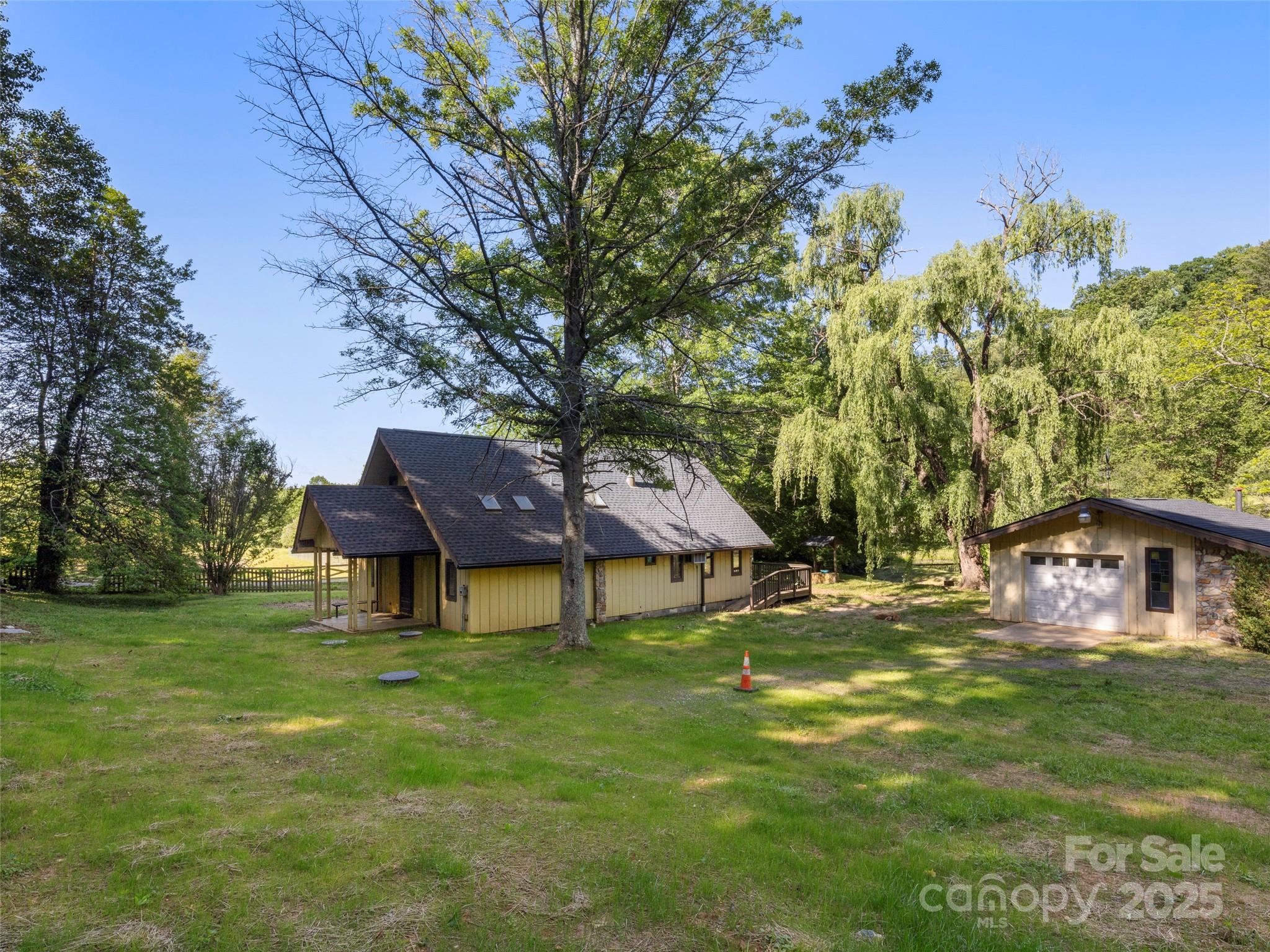 272 Pinners Cove Road Asheville, NC 28803 - Photo 2 of 22 Gallery Image 2