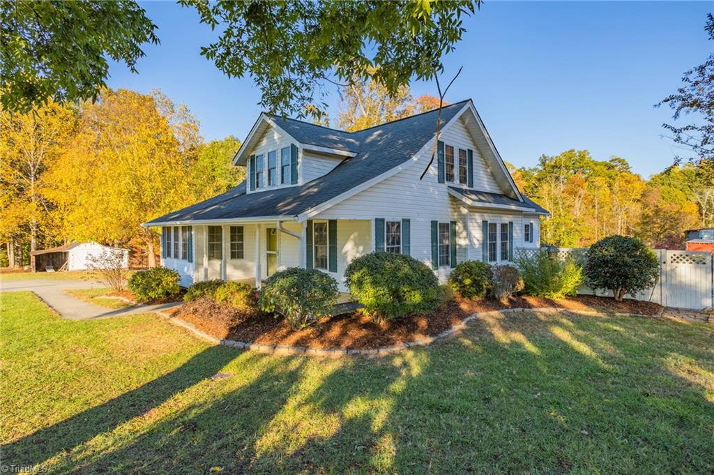 590 Weaver Road Lexington, NC 27295 - Photo 3 of 43 Gallery Image 3