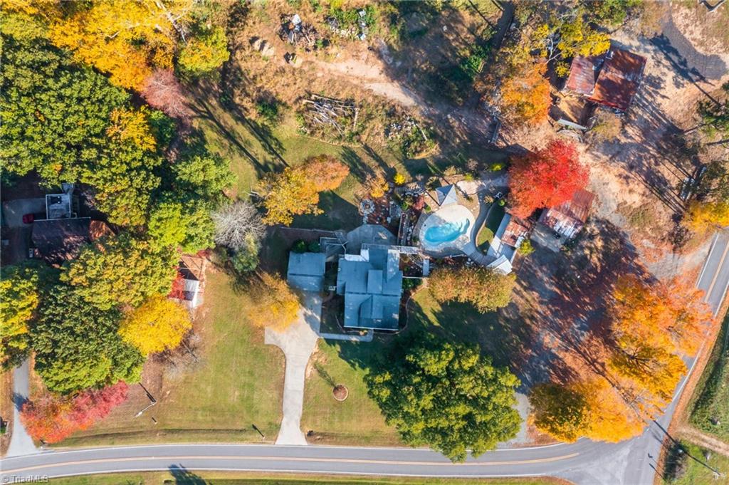 590 Weaver Road Lexington, NC 27295 - Photo 39 of 43 Gallery Image 39