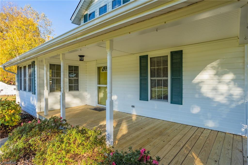 590 Weaver Road Lexington, NC 27295 - Photo 5 of 43 Gallery Image 5