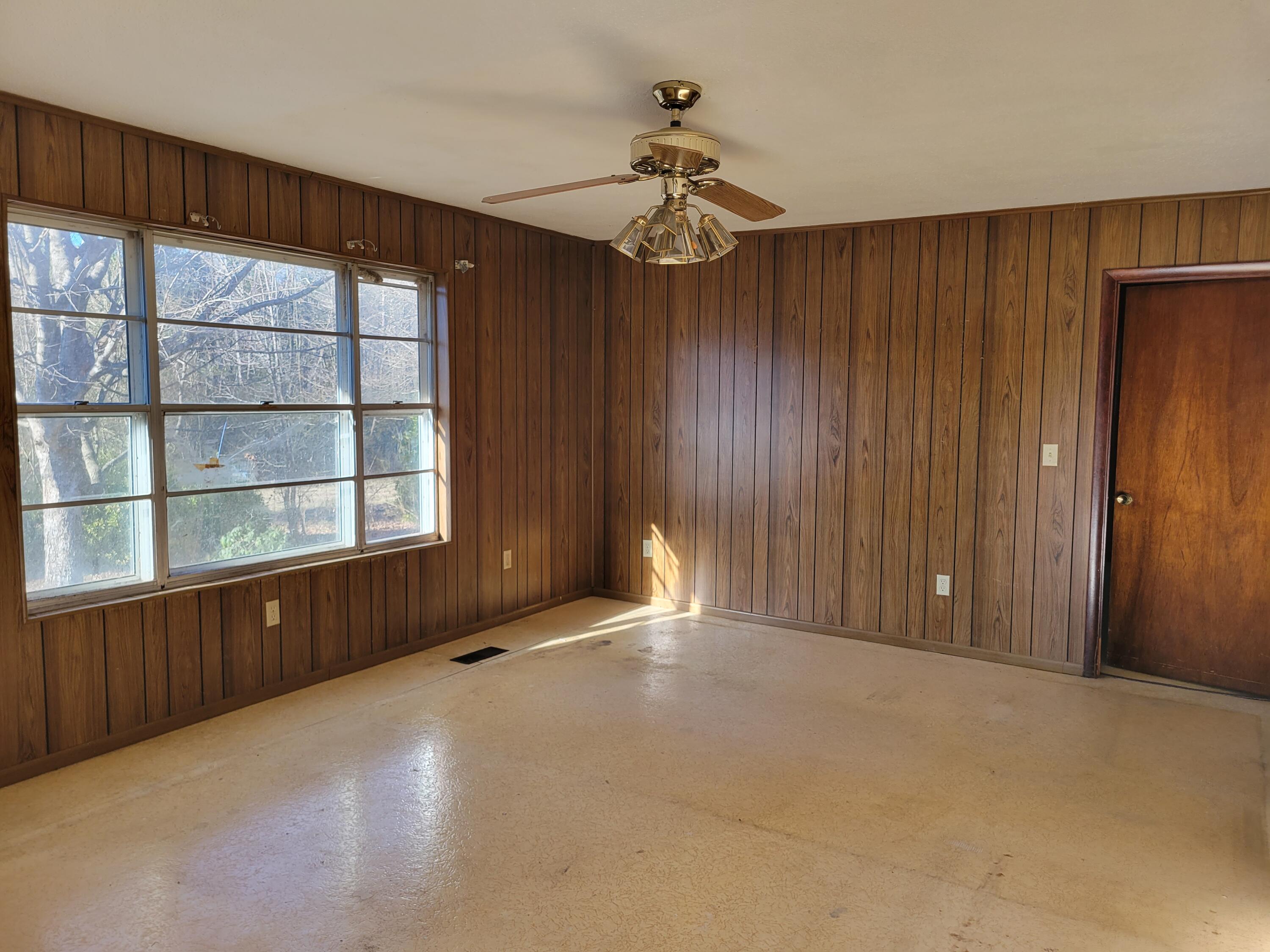 1720 West Valley Road Whitwell, TN 37397 - Photo 4 of 8 20221228_143749