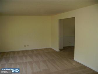 11 Ramsgate Road Cherry Hill, NJ 08003 - Photo 2 of 8