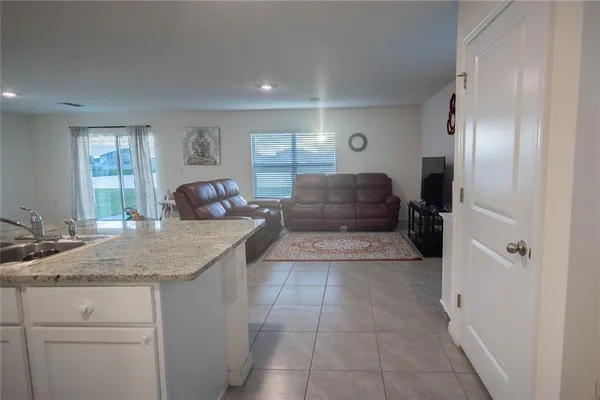 $2,390 | 16546 Mosaic Oar Drive, Wimauma, FL 33598