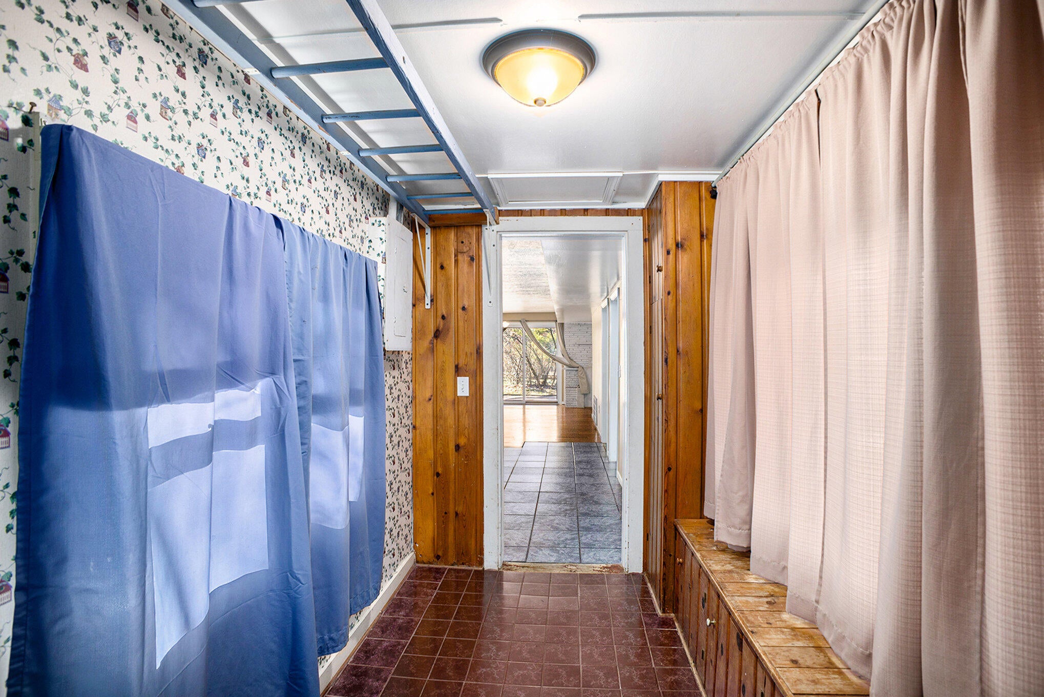 2015 Forest Road Lansing, MI 48910 - Photo 21 of 50 Hallway into Kitchen