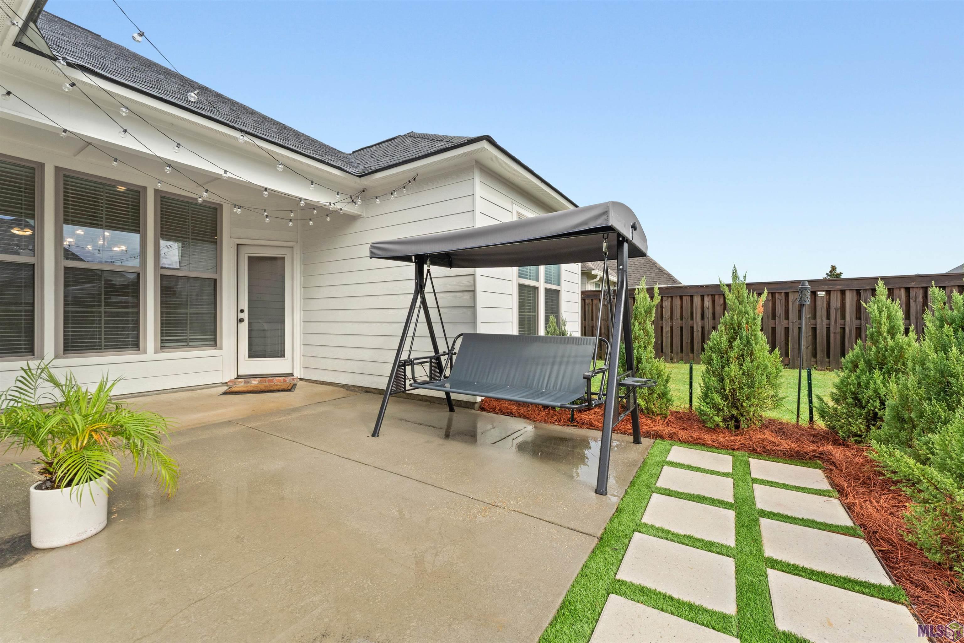 557 Warbler Crossing Avenue Baton Rouge, LA 70810 - Photo 31 of 32