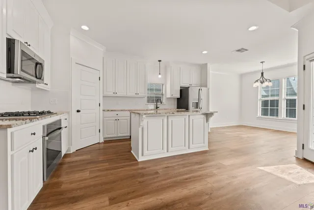 $2,600 | 557 Warbler Crossing Avenue, Baton Rouge, LA 70810