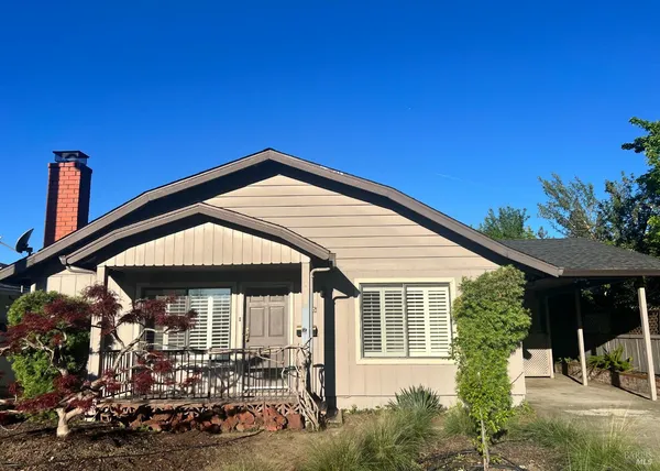 $629,000 | 325 Orangewood Drive, Healdsburg, CA 95448