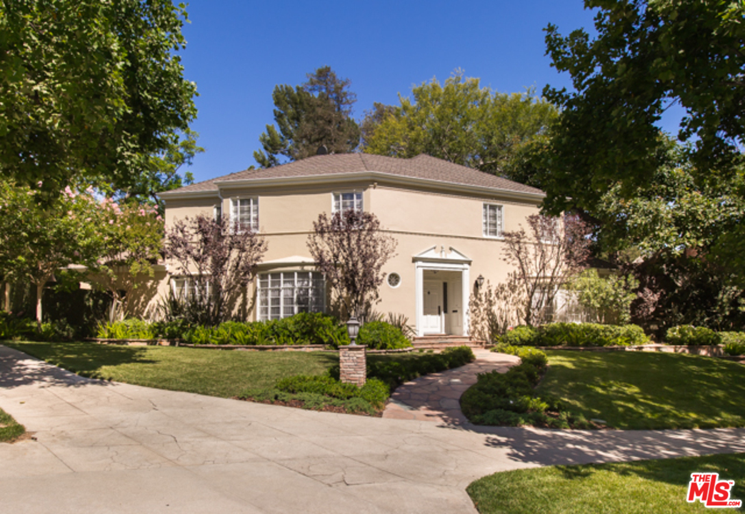 2530 North Commonwealth Avenue Los Angeles, CA 90027 - Photo 1 of 1