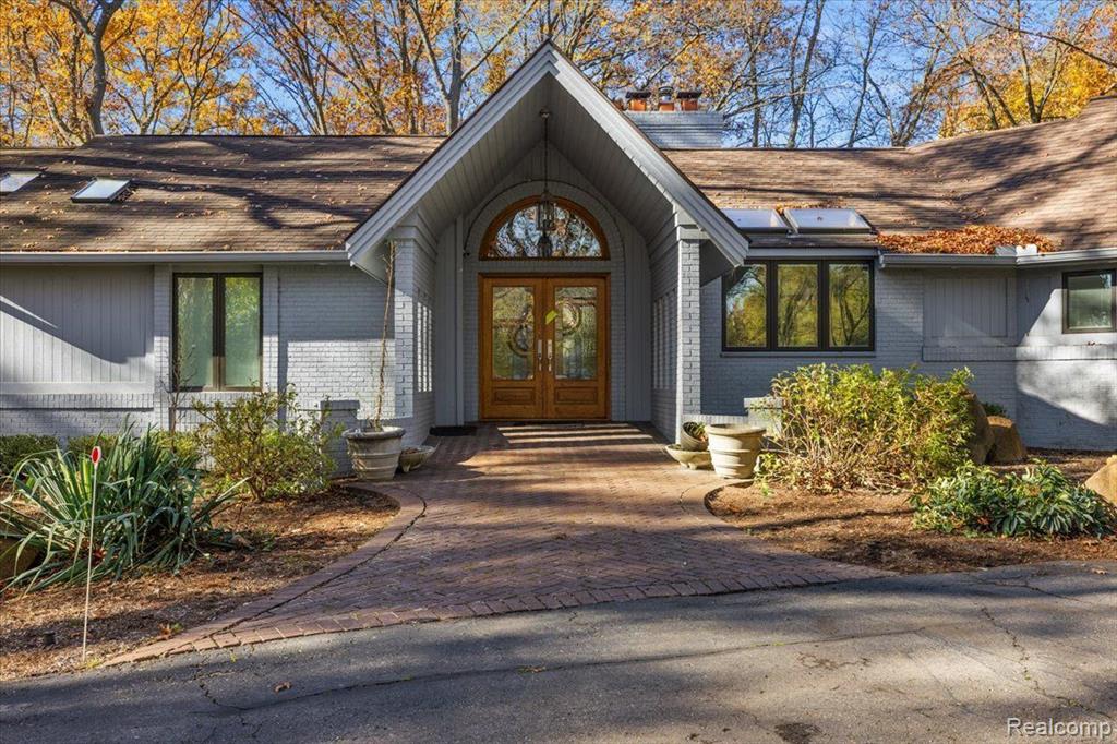 30545 Inkster Road Farmington, MI 48334 - Photo 5 of 87