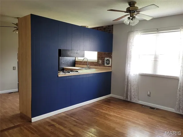 $1,395 | 1733 Leaf Crest Drive, Hazelwood, MO 63042