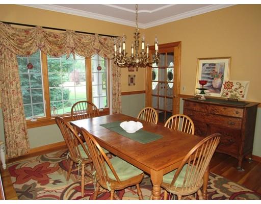 32 Indian Ridge Bridgewater, MA 02324 - Photo 8 of 42 Gallery Image 8