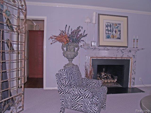 33 Edgemere Road Grosse Pointe, MI 48236 - Photo 5 of 25 Living Room