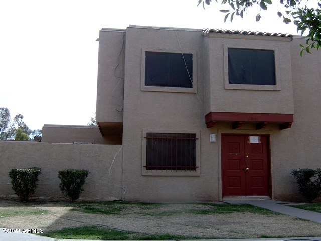 3946 West Palomino Road Phoenix, AZ 85019 - Photo 2 of 13 Front II