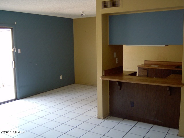 3946 West Palomino Road Phoenix, AZ 85019 - Photo 9 of 13 Dining Room off Kitchen