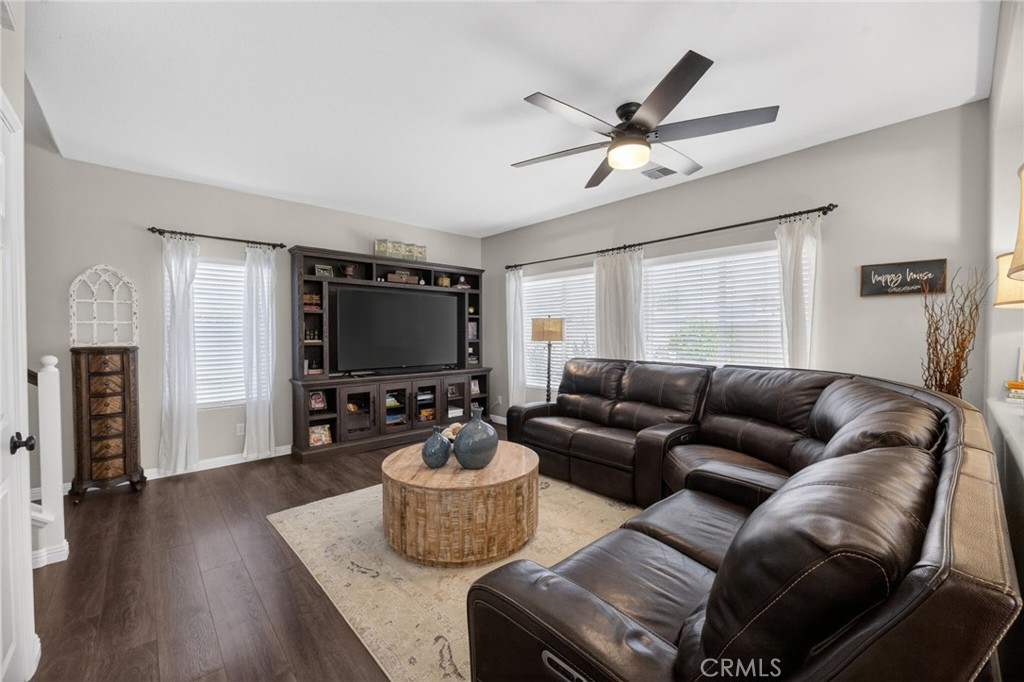 27740 Sagebrush Road Menifee, CA 92585 - Photo 10 of 62