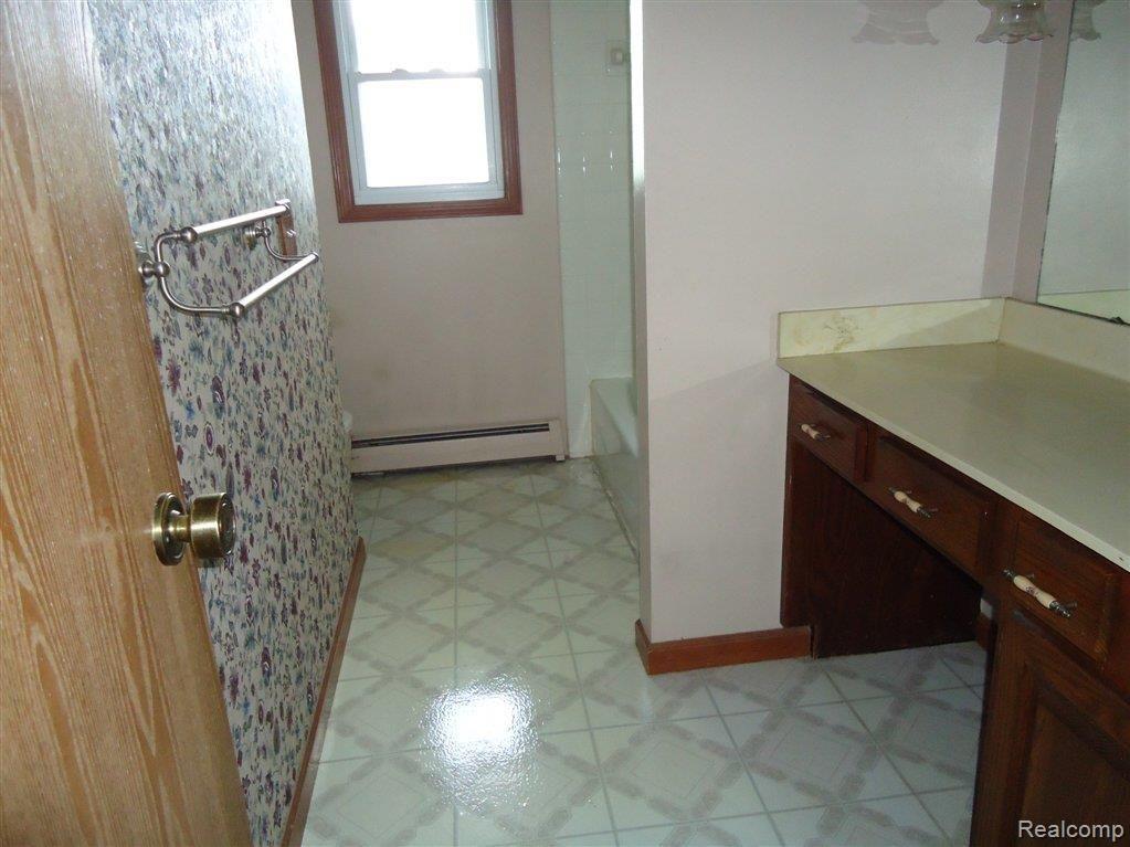9145 Minx Road Temperance, MI 48182 - Photo 10 of 14 Main Bath.jpg