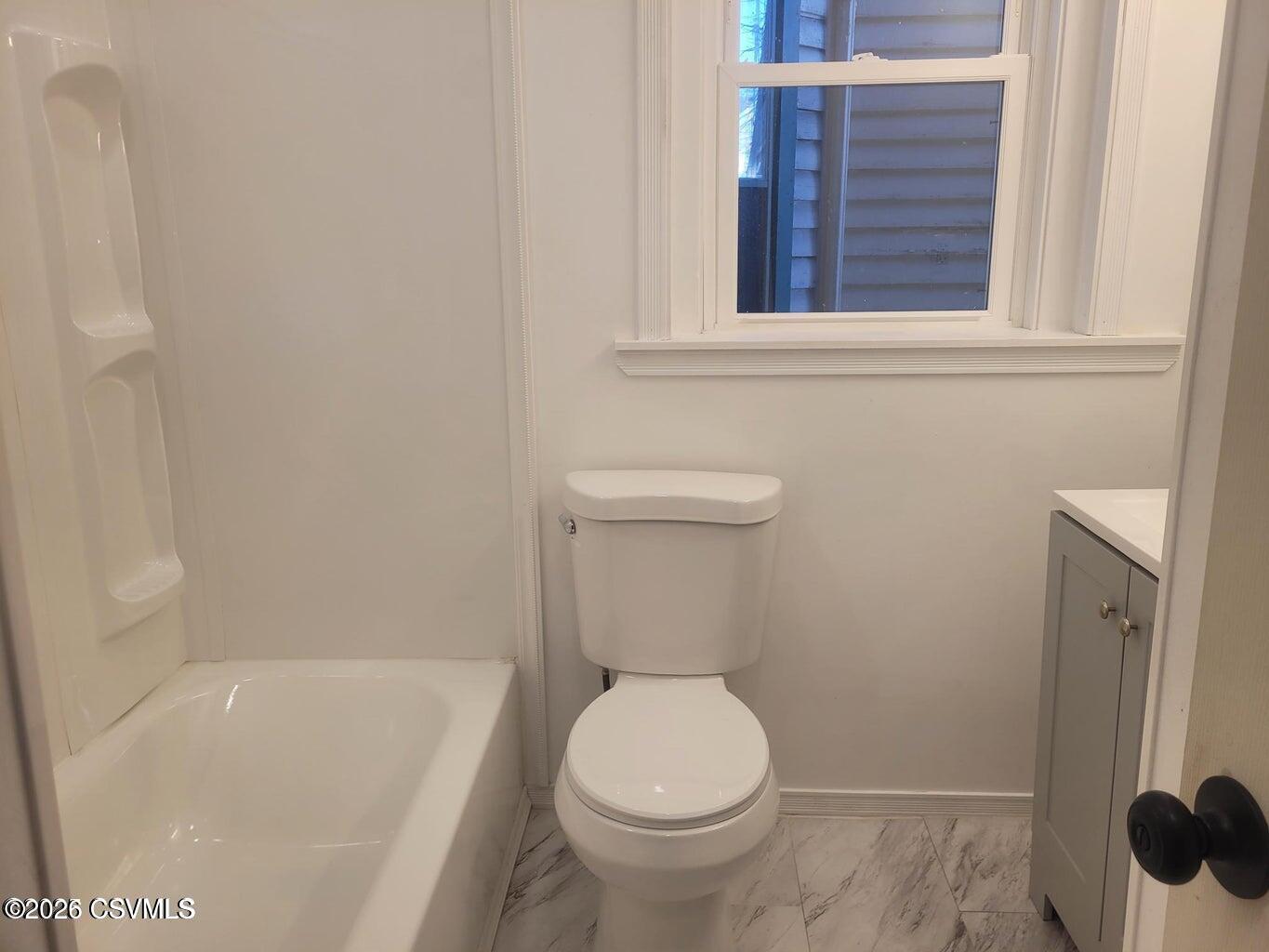 348 Arch Street Sunbury, PA 17801 - Photo 7 of 11