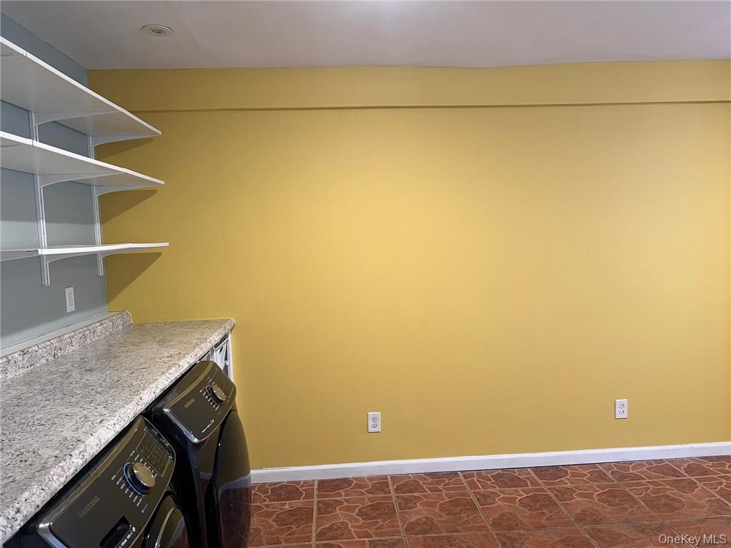 708 Silver Lake-Scotchtown Road Middletown, NY 10941 - Photo 8 of 25 Laundry room featuring washer / dryer with additional space