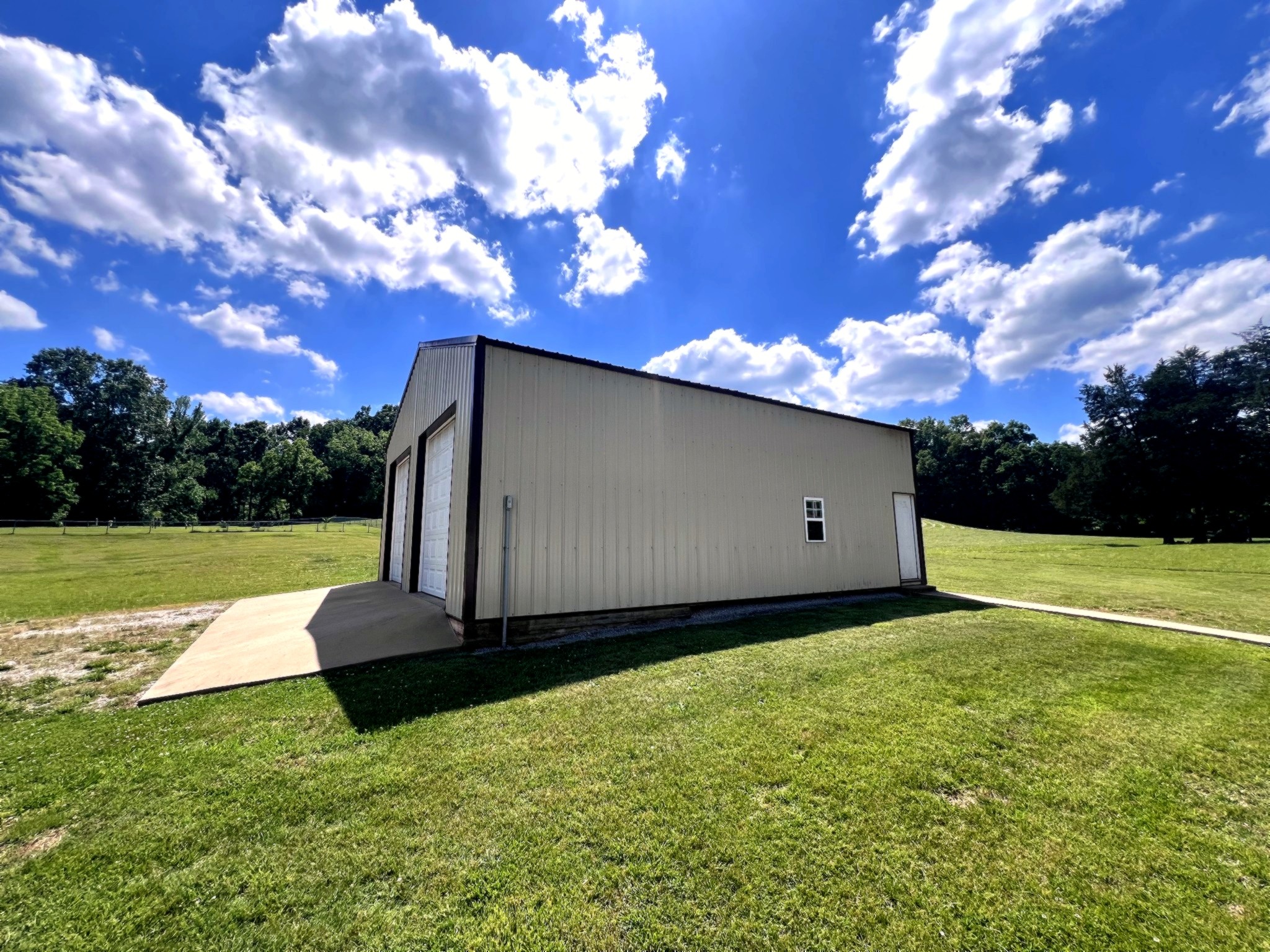 1133 Culps Bend Road Clifton, TN 38425 - Photo 26 of 51 Gallery Image 26