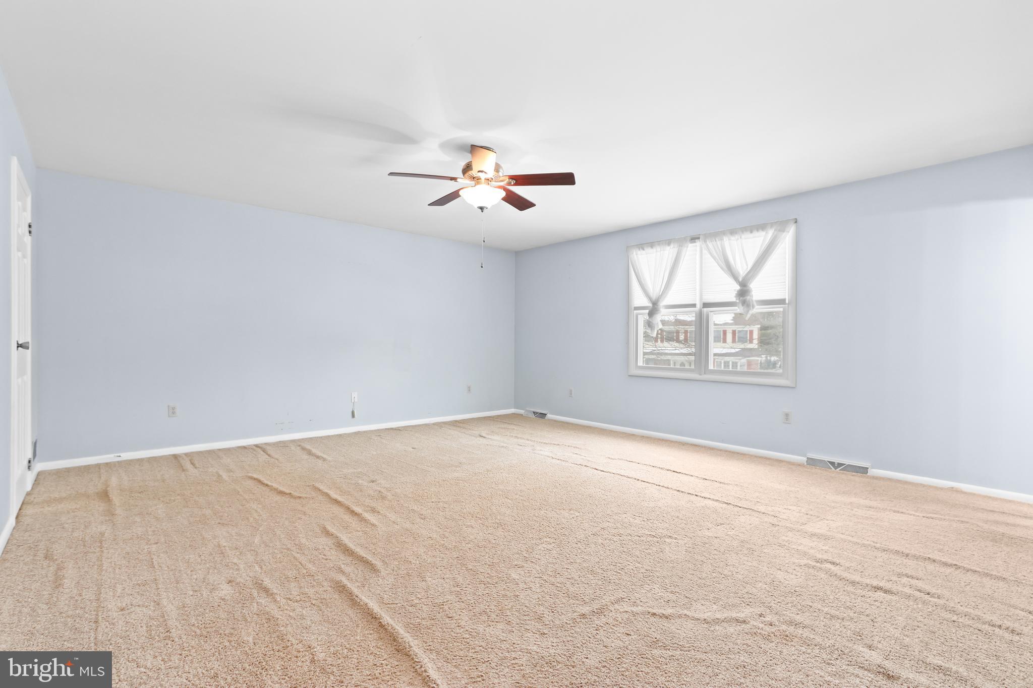 3901 Post Drive Bethlehem, PA 18017 - Photo 28 of 45