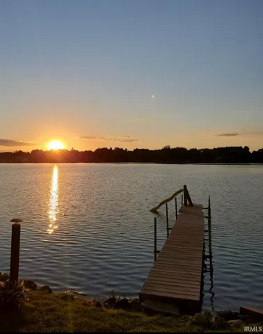 $350,000 | 1770 West 570 North, Howe, IN 46746