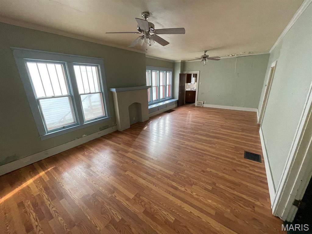 113 South Hickory Street Centralia, IL 62801 - Photo 2 of 12