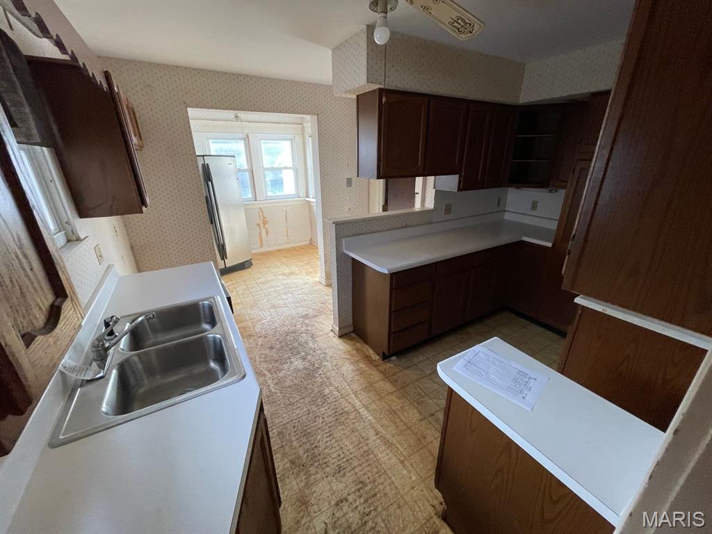 113 South Hickory Street Centralia, IL 62801 - Photo 4 of 12