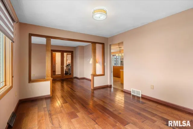 $365,000 | 537 Richmond Drive, Chatham, IL 62629