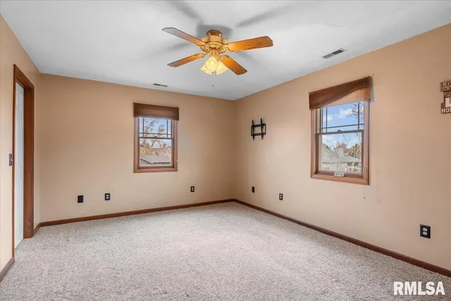 $365,000 | 537 Richmond Drive, Chatham, IL 62629