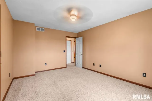 $365,000 | 537 Richmond Drive, Chatham, IL 62629