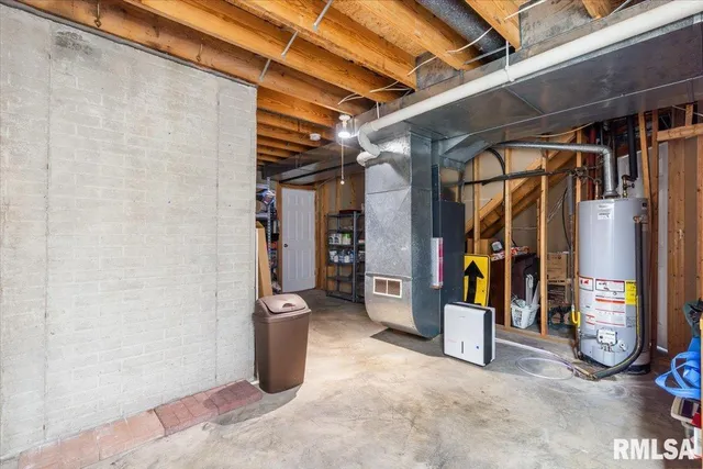 $365,000 | 537 Richmond Drive, Chatham, IL 62629