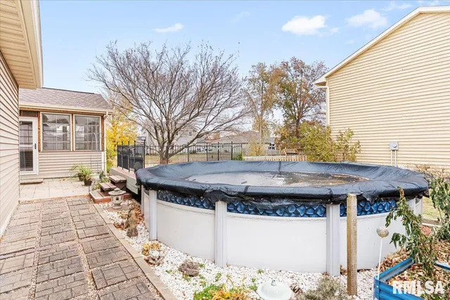 $365,000 | 537 Richmond Drive, Chatham, IL 62629