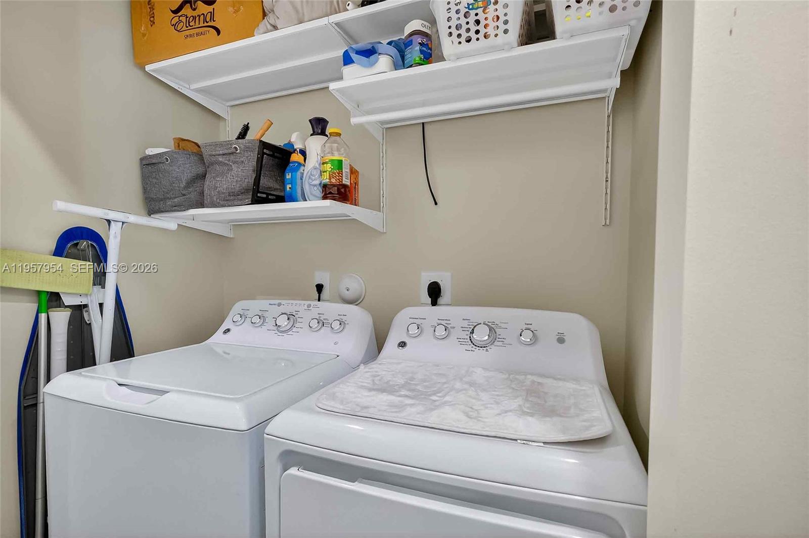 4655 Northwest 83rd Path Doral, FL 33166 - Photo 21 of 25