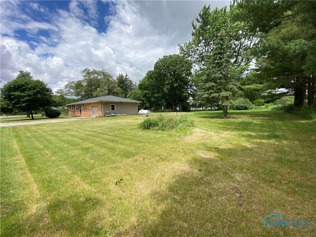 25742 Luckey Road Perrysburg, OH 43551 - Photo 3 of 38 Gallery Image 3