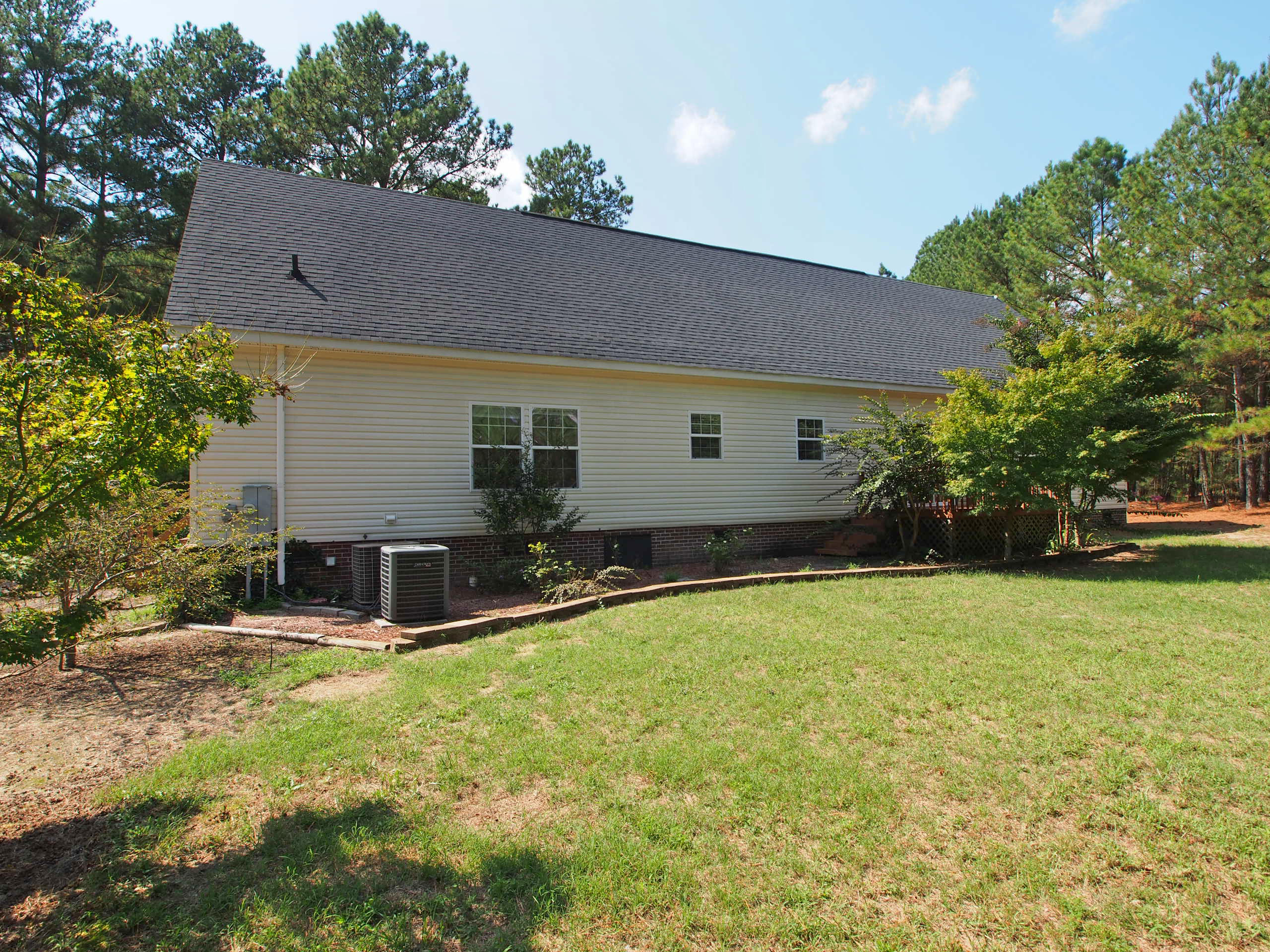 157-161 Lynch Road Cameron, NC 28326 - Photo 22 of 29 back1