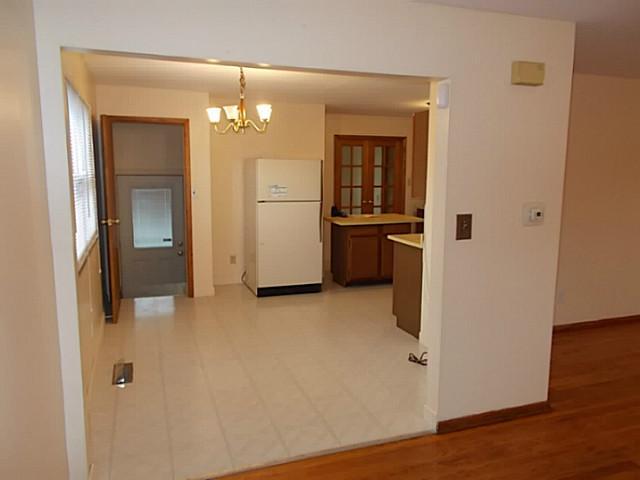 2459 Eakin Road Columbus, OH 43204 - Photo 18 of 25 Gallery Image 18