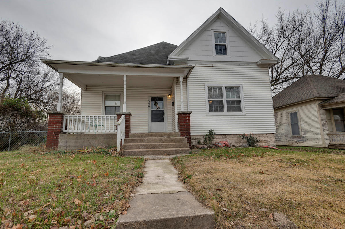 540 West Division Street Springfield, MO 65803 - Photo 1 of 1 Welcome Home!!