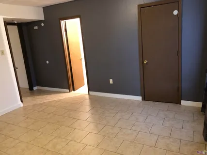 $70,000 | 3030 Congress Boulevard, Unit 52, Baton Rouge, LA 70808