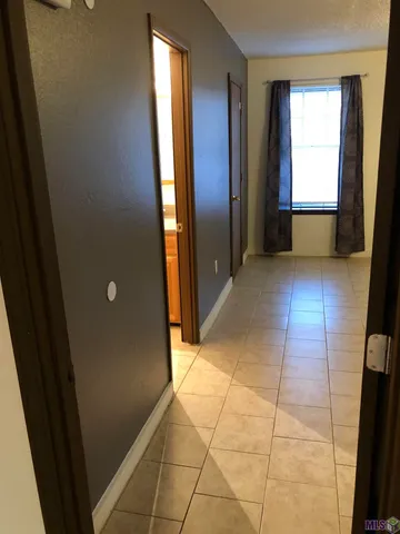 $70,000 | 3030 Congress Boulevard, Unit 52, Baton Rouge, LA 70808