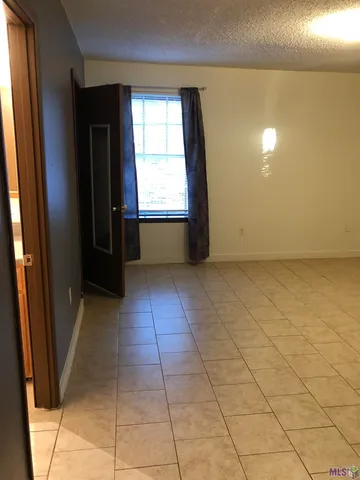 $70,000 | 3030 Congress Boulevard, Unit 52, Baton Rouge, LA 70808