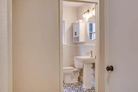 $398,000 | 326 Vermont Avenue, Dallas, TX 75216