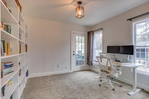 $398,000 | 326 Vermont Avenue, Dallas, TX 75216