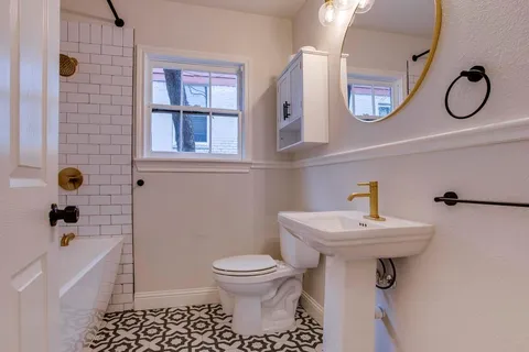 $398,000 | 326 Vermont Avenue, Dallas, TX 75216